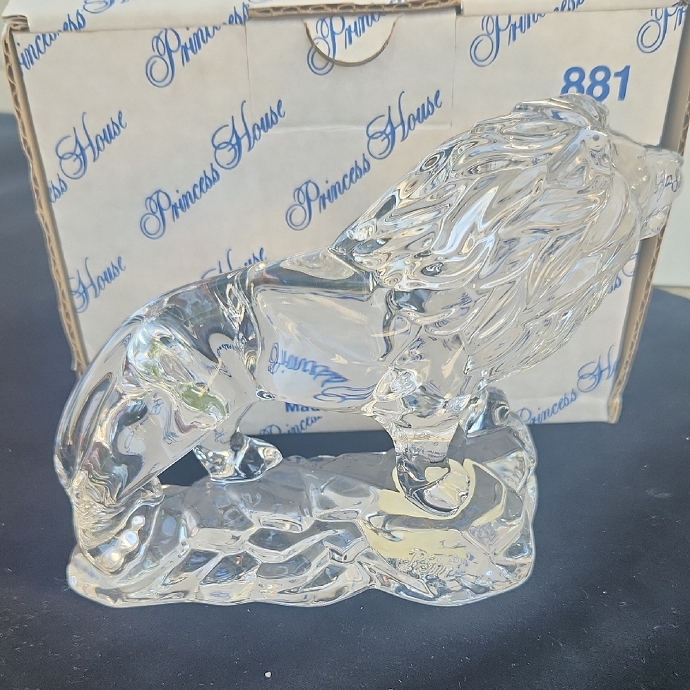 Princess House Crystal Lion Figurine